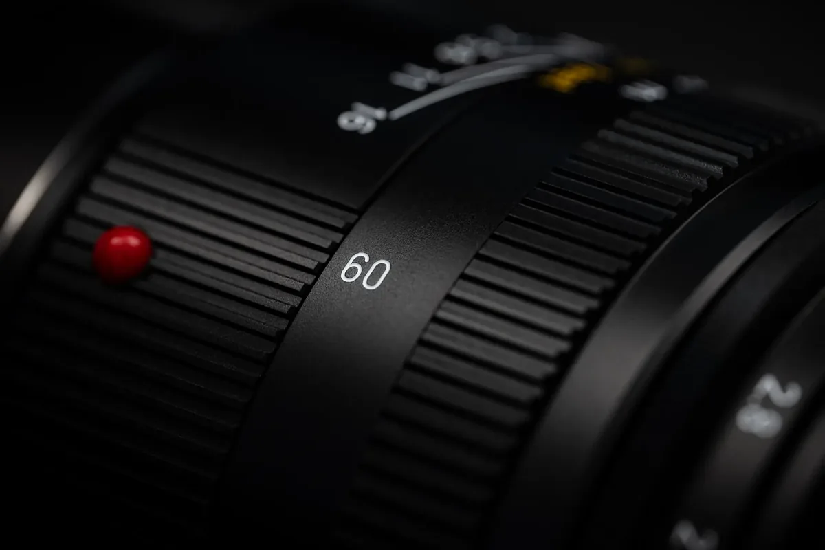Close detail of the Leica Summicron-M 66 f/2 focusing and aperture rings