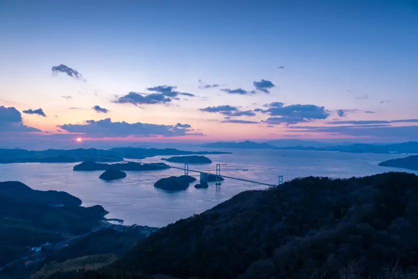 Official wide-angle sample made at 17mm with the Tamron 17–70mm F2.8 lens